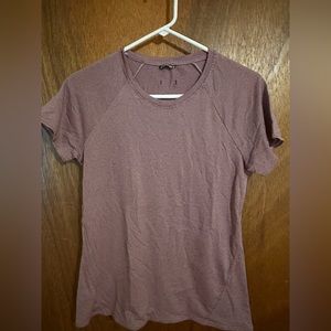 Oiselle fly out short sleeve